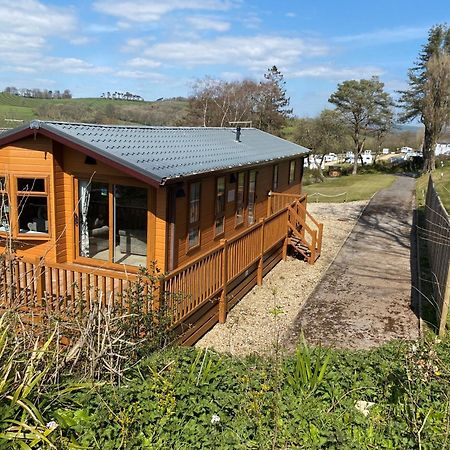 Newlands Holidays Bridport Exterior photo